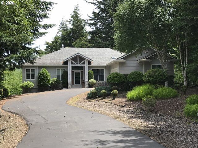 Property Photo:  83400 Osprey Way  OR 97439 