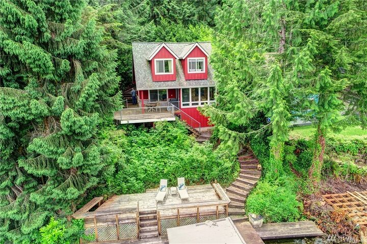 Property Photo:  1002 S Lake Roesiger Road  WA 98290 