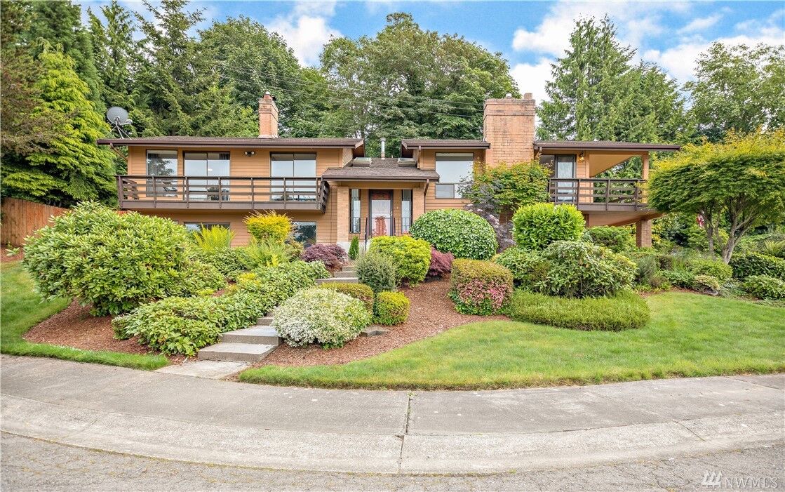 Property Photo:  27318 10th Place S  WA 98198 