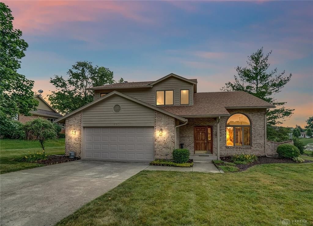 Property Photo:  890 Cottonwood Creek Drive  OH 45371 