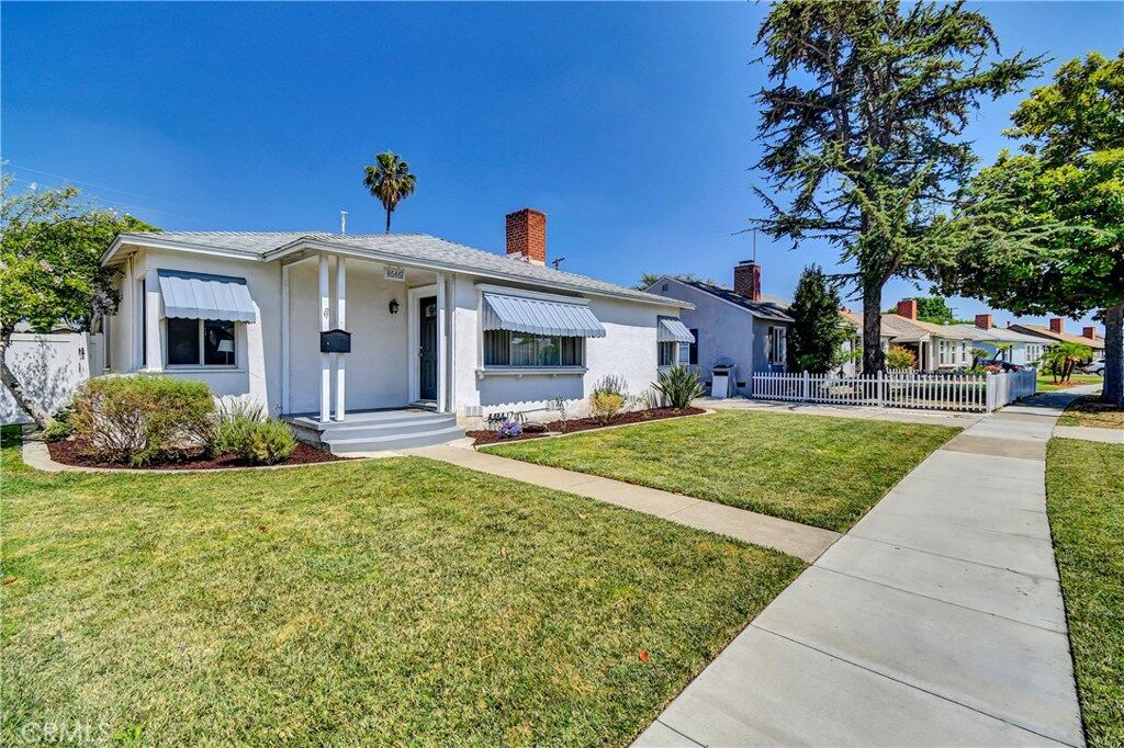 Property Photo: 4646 Gundry Avenue CA 90807