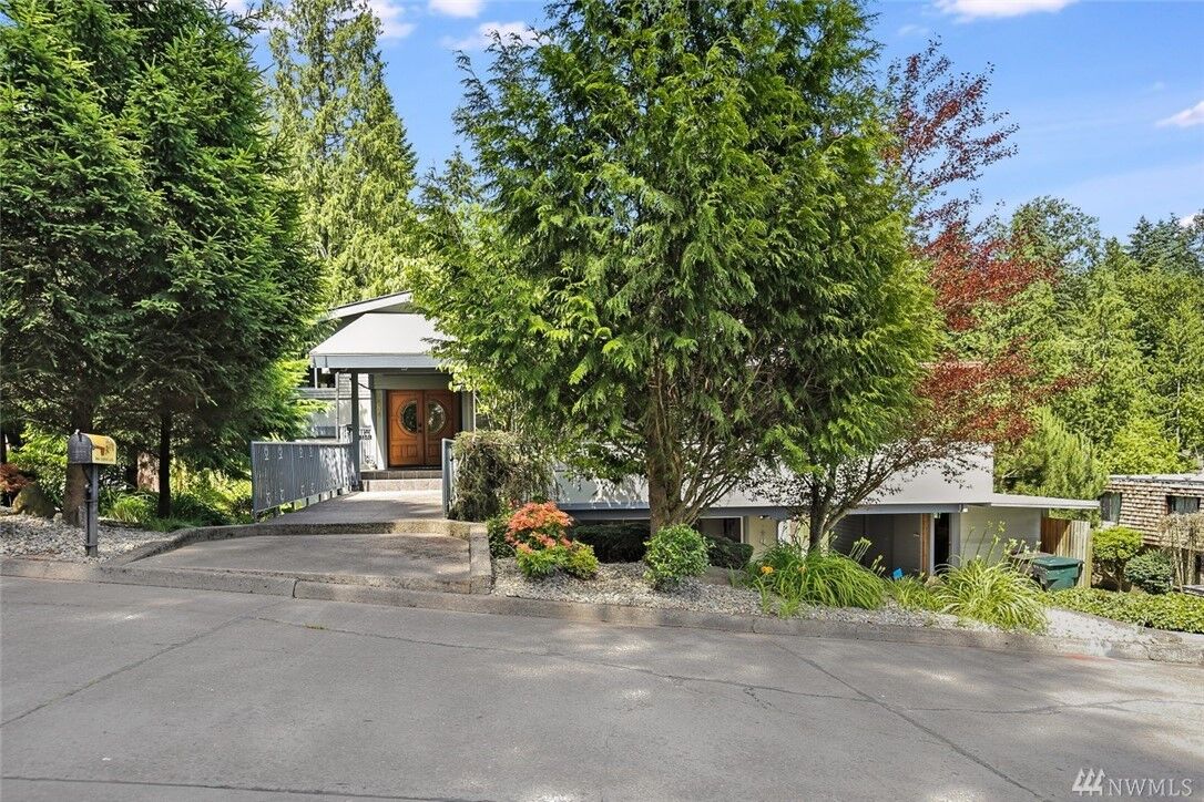 Property Photo:  3544  Fairway Lane  WA 98632 