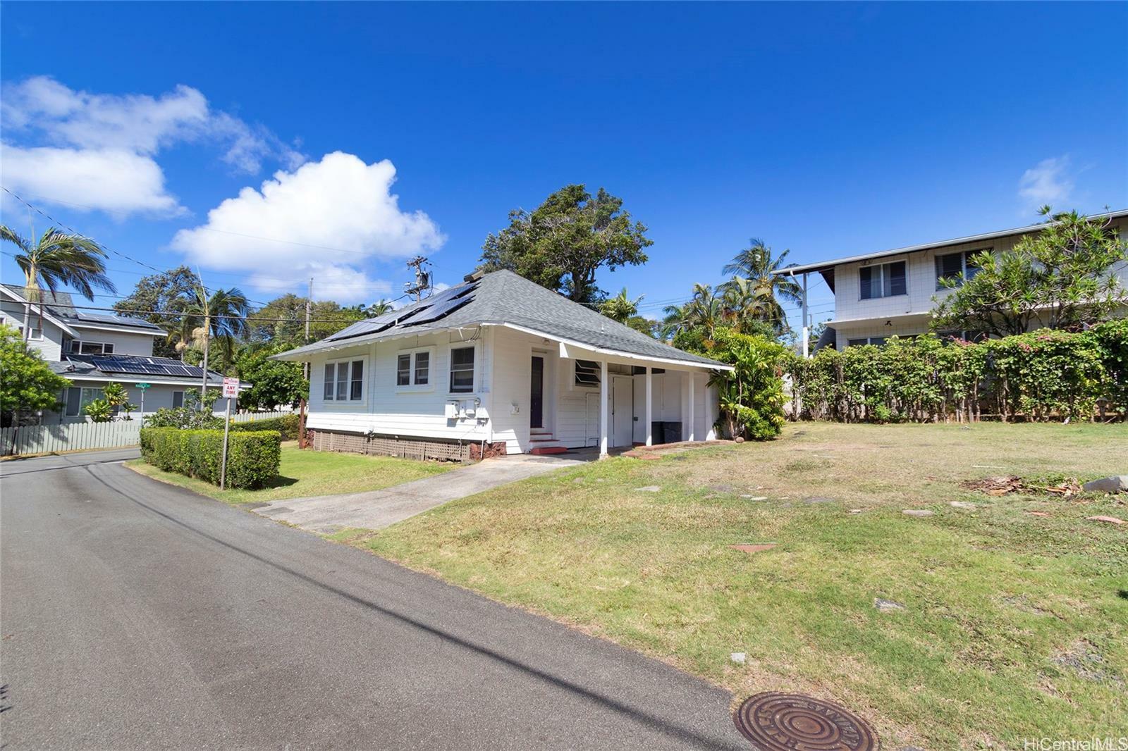 2228 Kaala Way  Honolulu HI 96822 photo