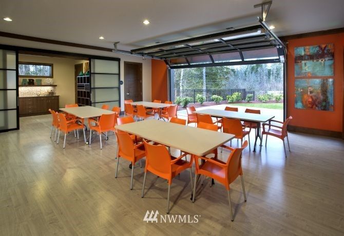 Property Photo:  15018 179th Avenue E  WA 98391 