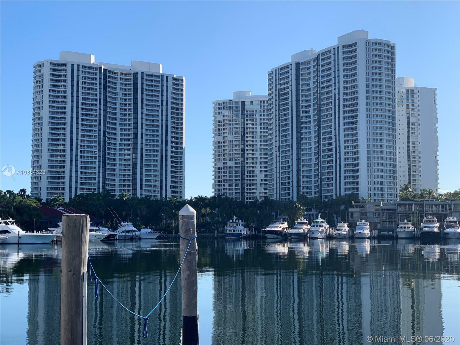 Property Photo:  21205 Yacht Club Dr 1703  FL 33180 