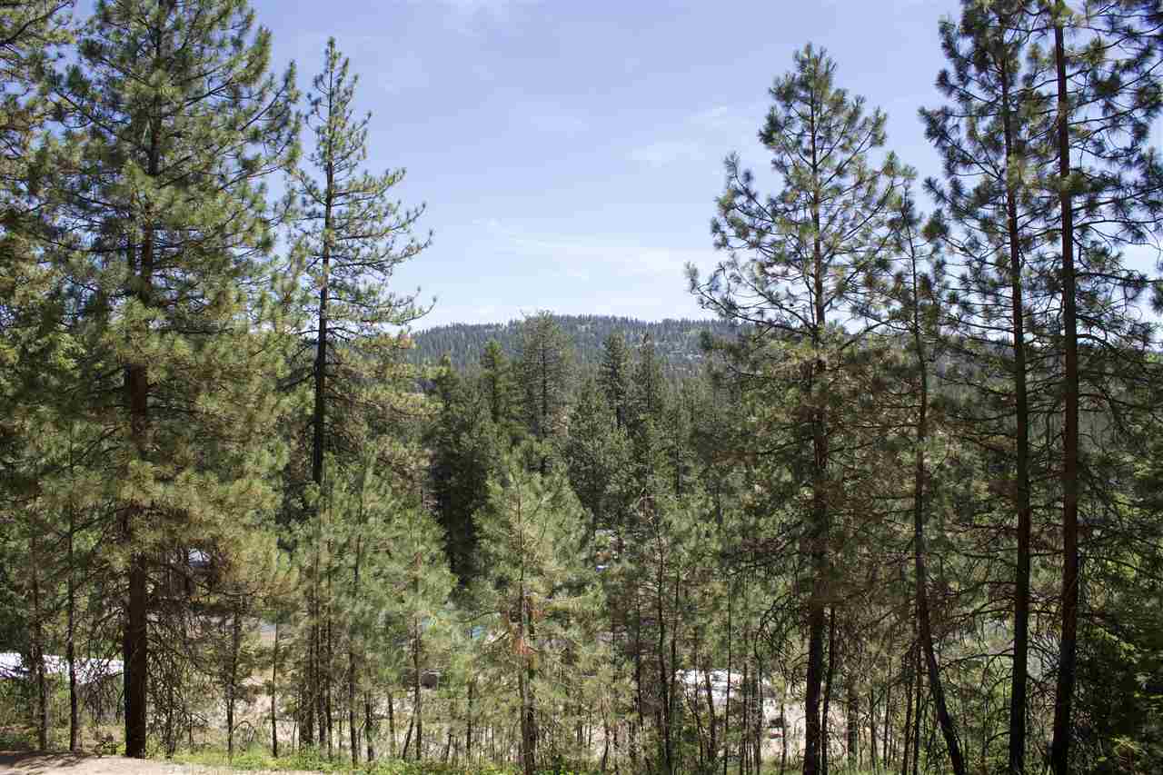 Property Photo: 4813 E Laurel Rd WA 99003