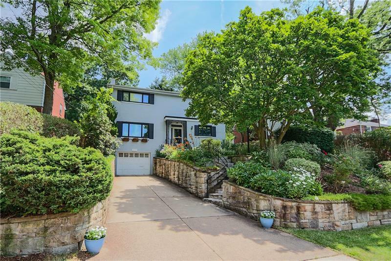 Property Photo: 423 Salem Drive PA 15243