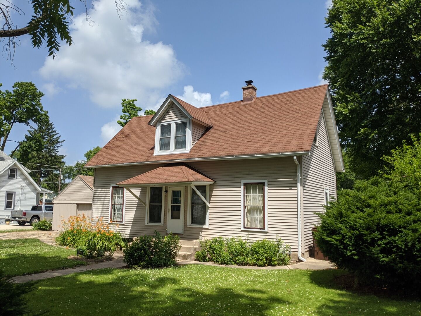 Property Photo: 11608 Mill Street IL 60142