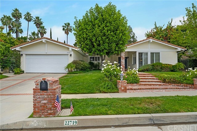 22719 Town Crier Road  Calabasas CA 91302 photo