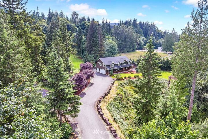 Property Photo:  17117  265th Avenue SE  WA 98272 