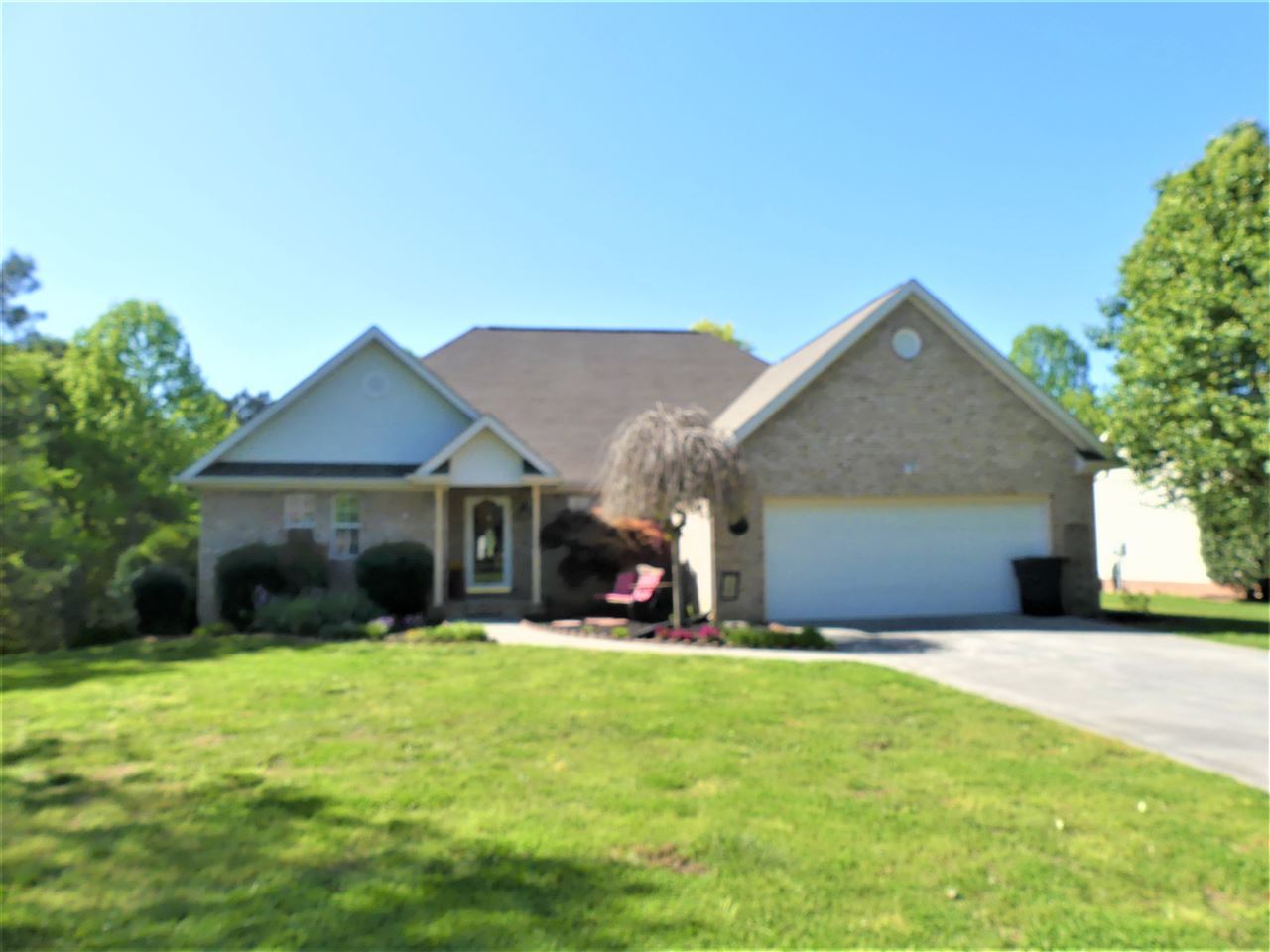 Property Photo: 105 County Road 1153 TN 37370
