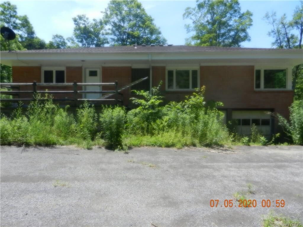 Property Photo:  10187 New Oregon Road  NY 14057