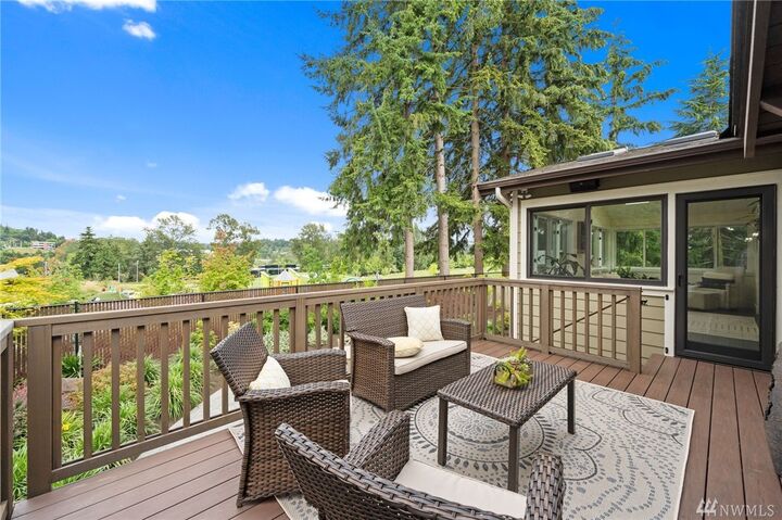 528  110th Avenue SE  Bellevue WA 98004 photo