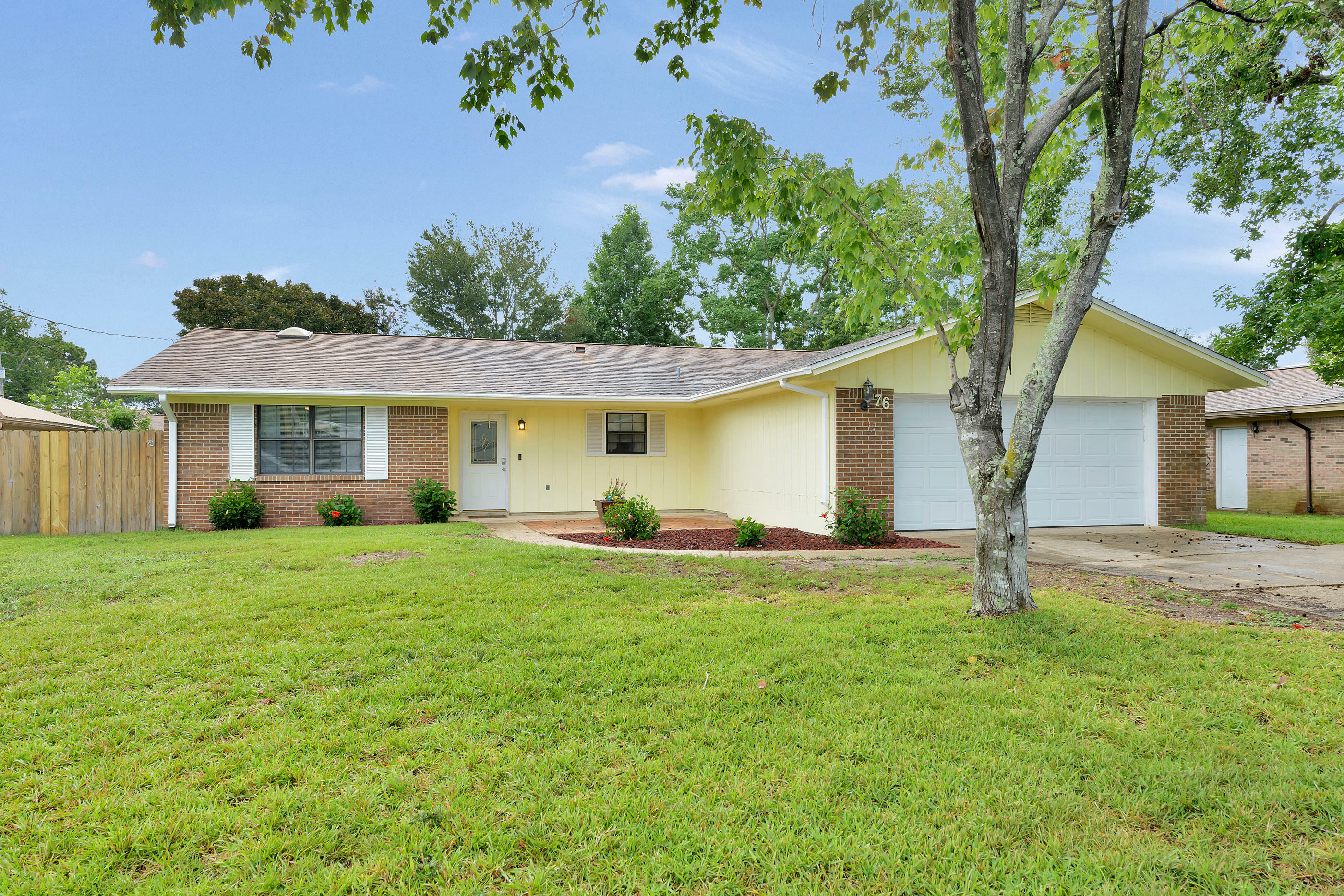 Property Photo:  76 11th Street  FL 32579 