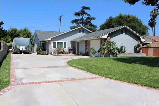 Property Photo: 1043 S Silverbirch CA 91790