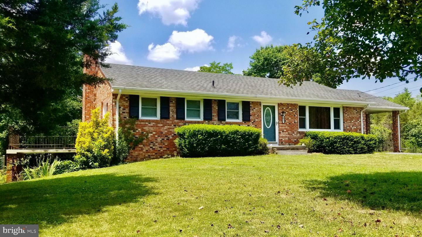 Property Photo:  61 Gardener Lane  VA 22630 