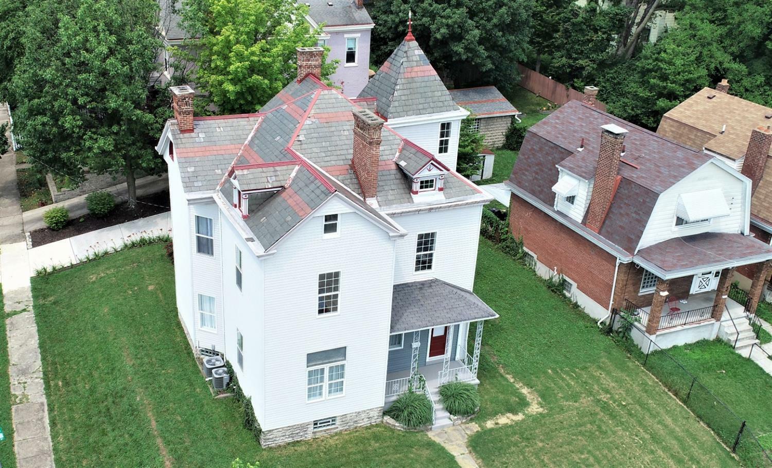 Property Photo: 3120 Murdock Ave OH 45205