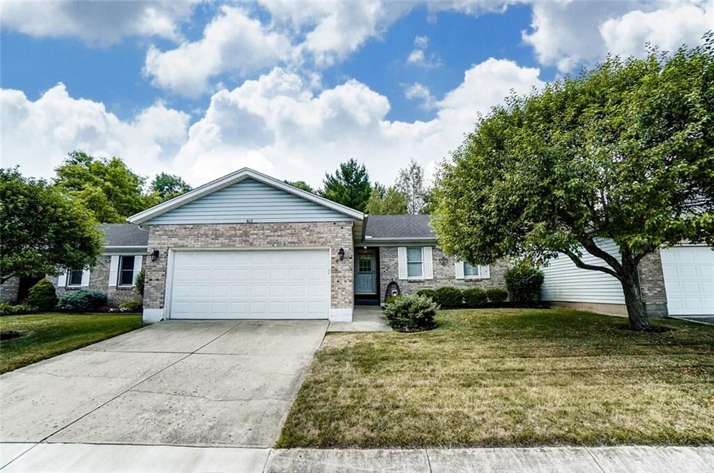 Property Photo: 815 Spring Lake Circle OH 45323