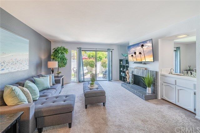 Property Photo:  916 Hyde Court  CA 92626 