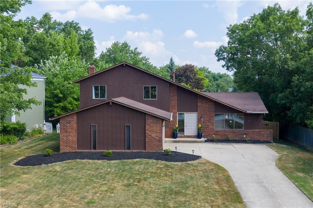 Property Photo:  16542 Timberline Drive  OH 44136 