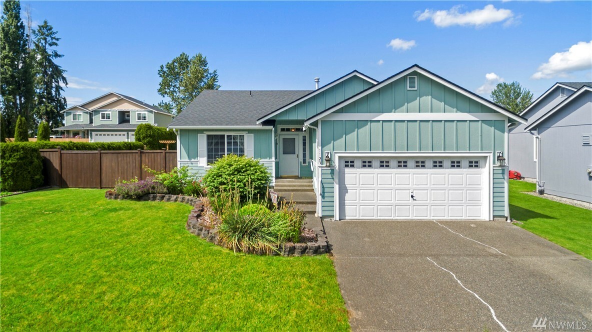 Property Photo:  1123 131st St Ct E  WA 98445 