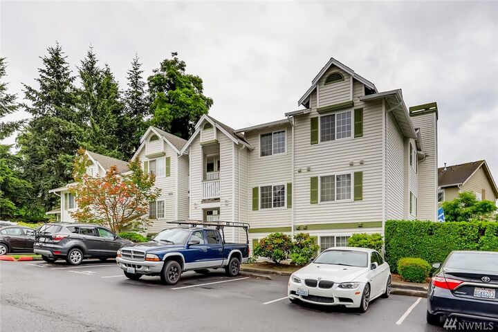 901  Sunset Boulevard NE B307  Renton WA 98056 photo