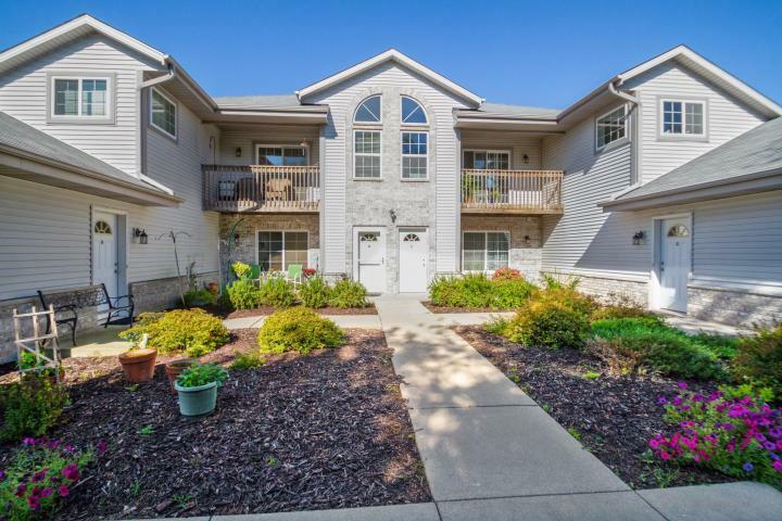 Property Photo: 423 Betzer Rd F WI 53115