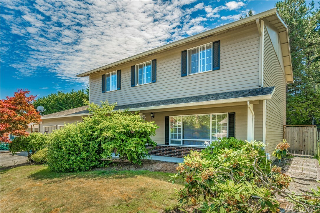 Property Photo: 4727 SW 325th Place WA 98023