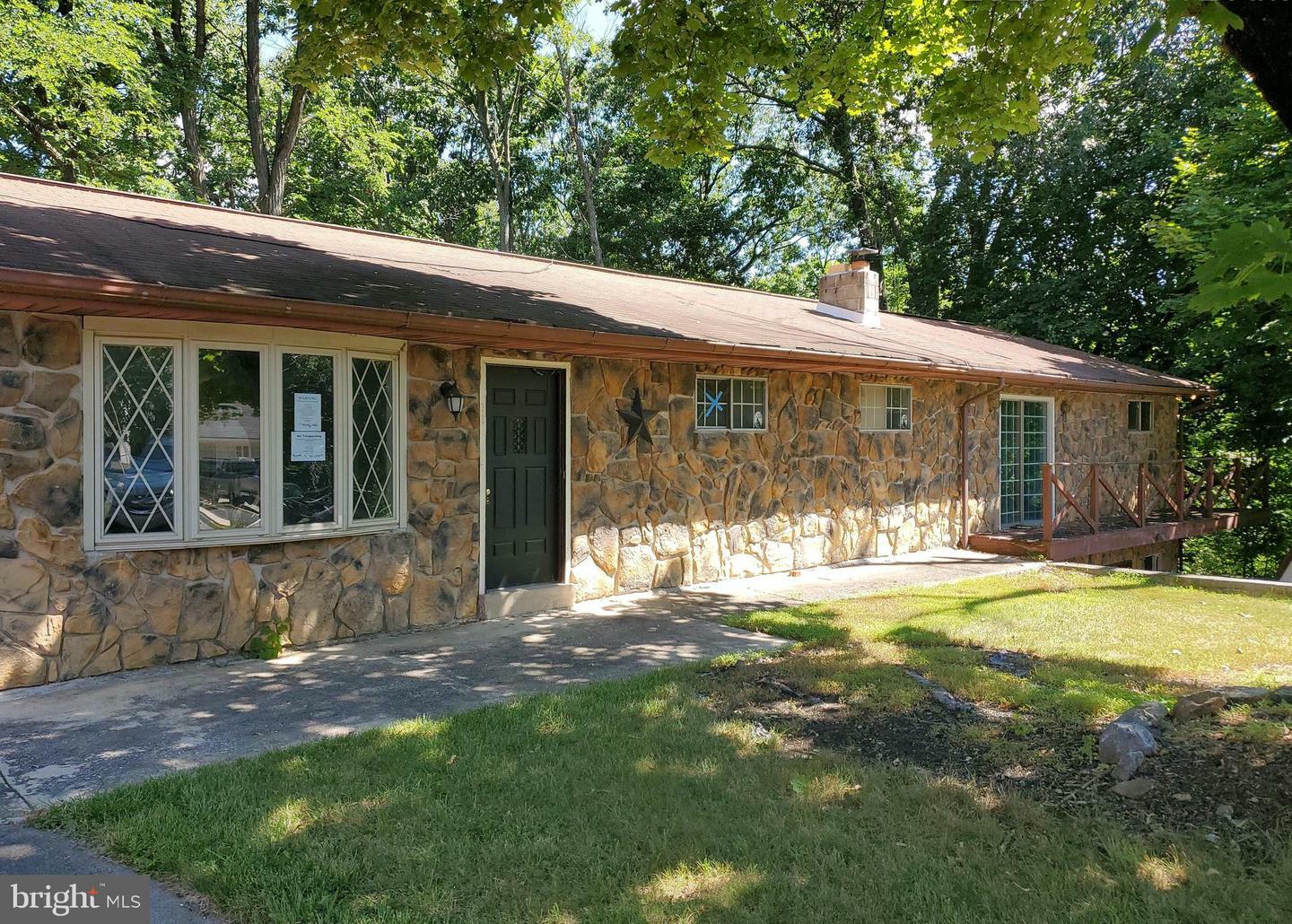 Property Photo:  5404 Laurie Lane  PA 17025 