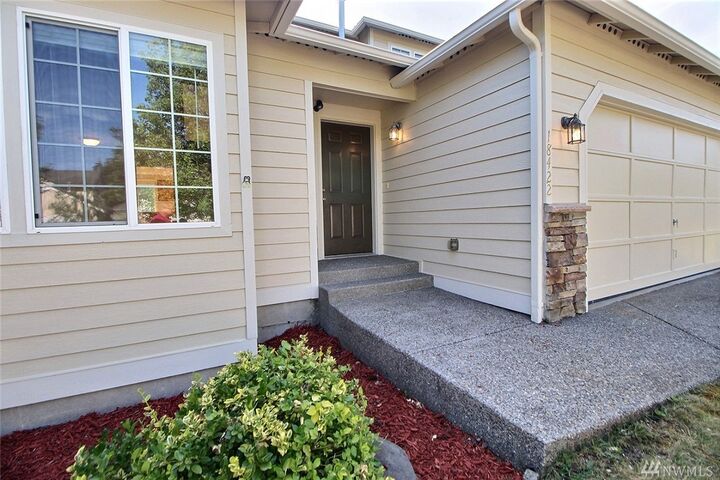 Property Photo: 18422 84th Avenue E WA 98375