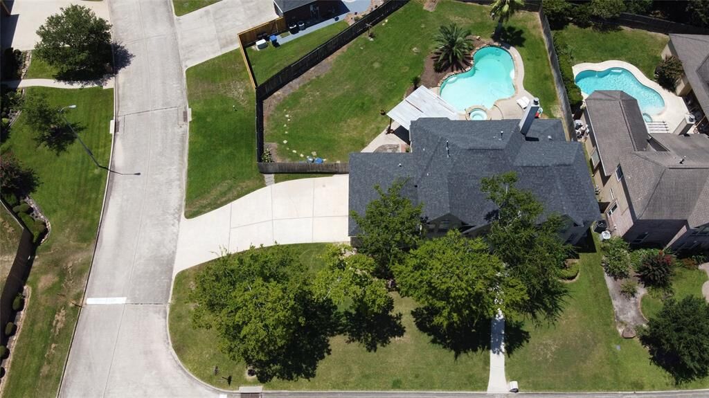 Property Photo:  18007 Pleasantwood Drive  TX 77379 