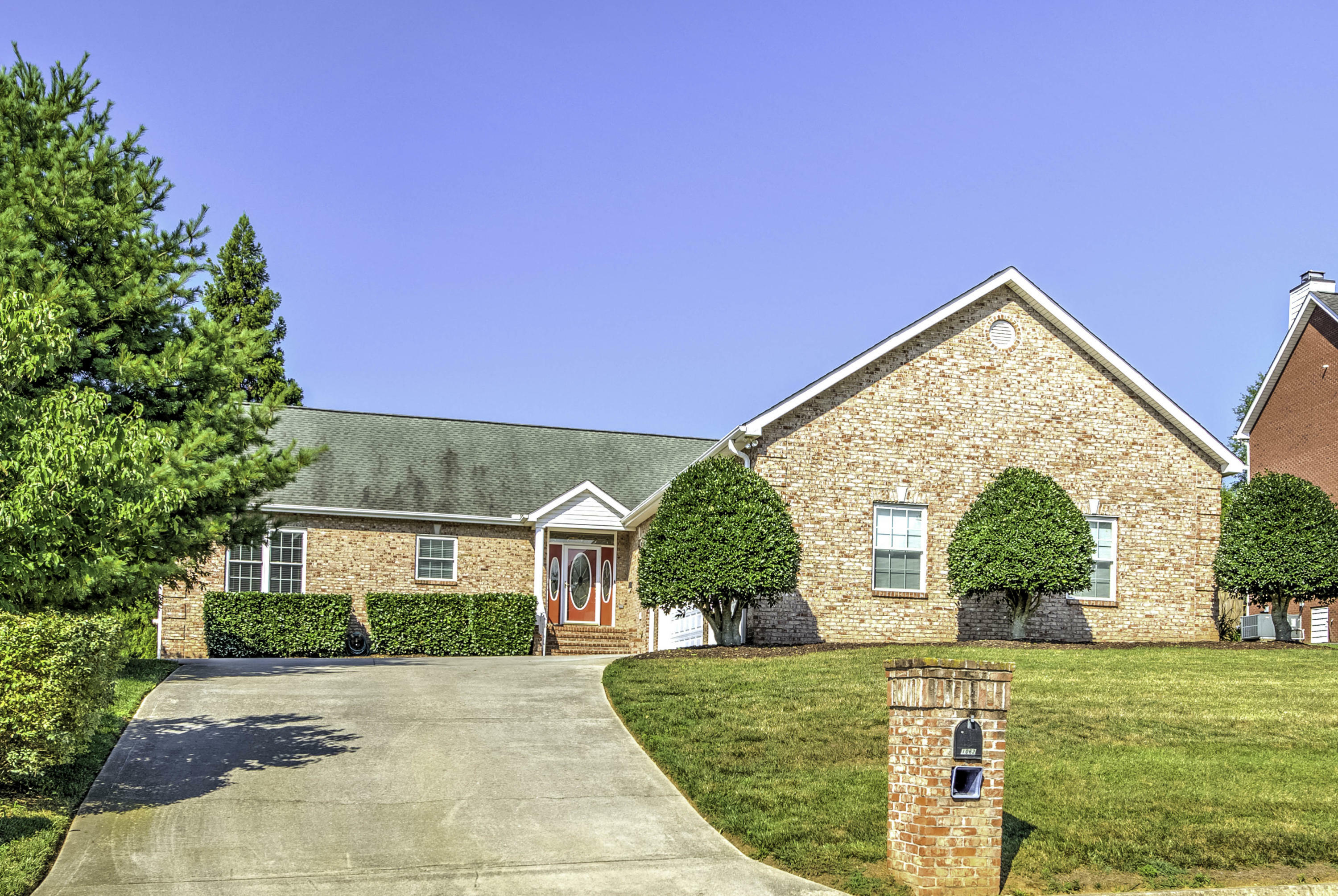 Property Photo:  1062 Oakley Glen Lane  TN 37772 