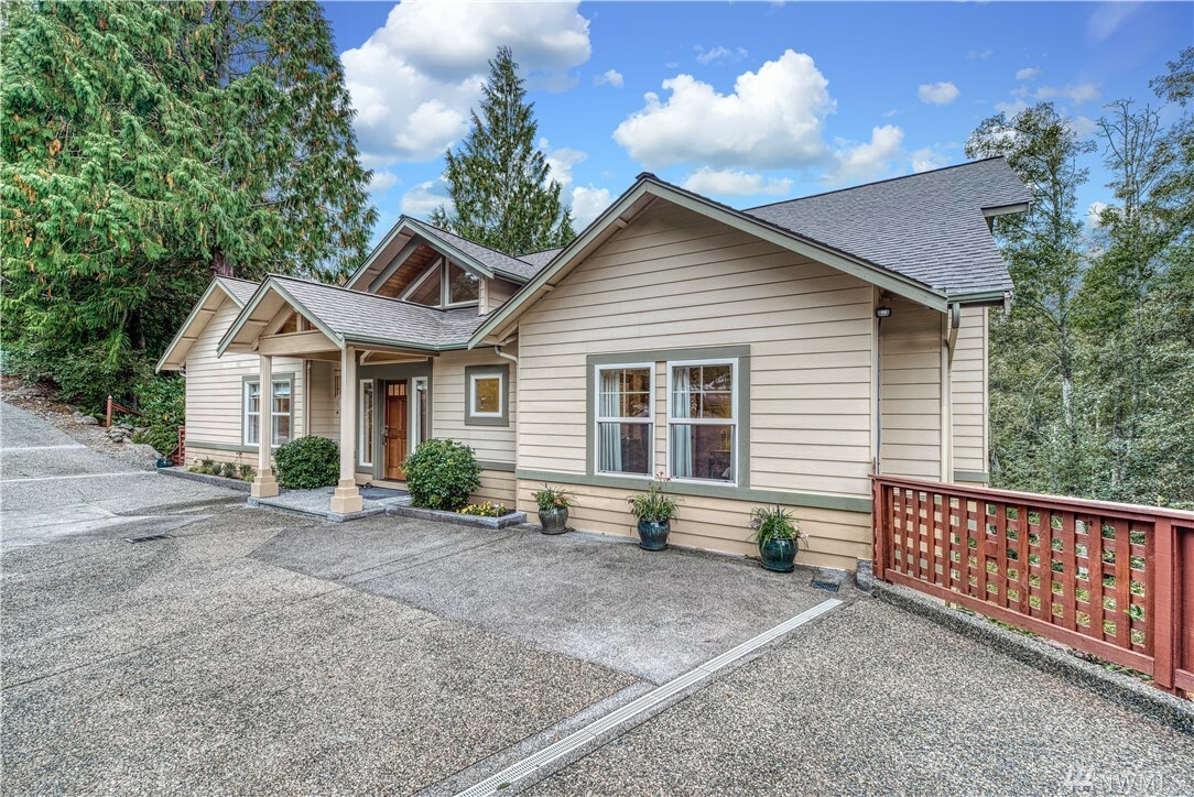 Property Photo:  12 Driftwood Ct  WA 98365 