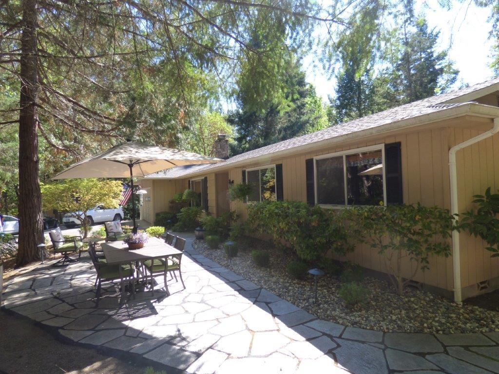 Property Photo: 790 Lathrop Road OR 97526