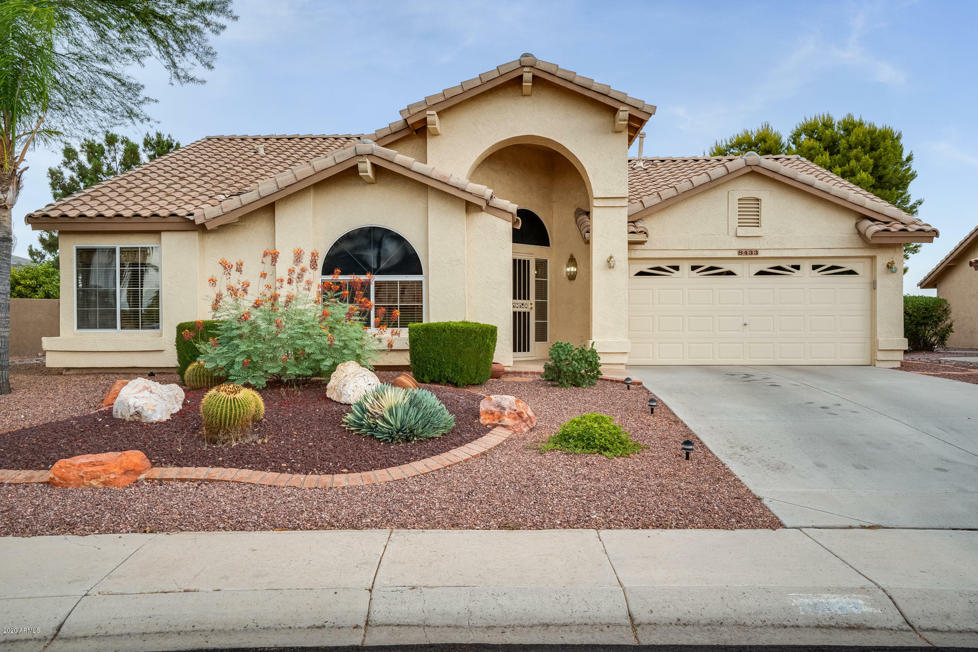 Property Photo:  8433 W Kimberly Way  AZ 85382 