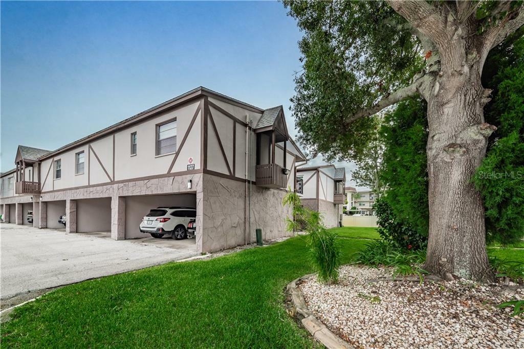 Property Photo: 1127 King Arthur Court 315 FL 34698