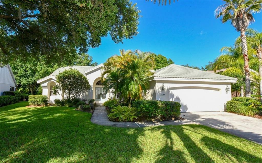 Property Photo:  6598 Meandering Way  FL 34202 