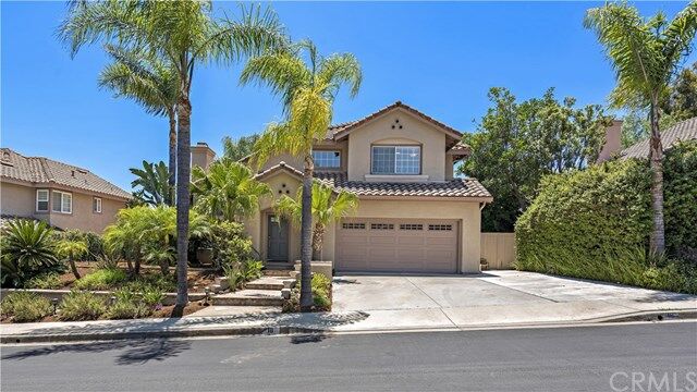 Property Photo: 18 Via Trompeta CA 92688