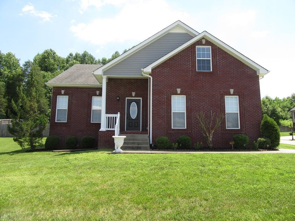 Property Photo:  3151 Cross Ridge Dr  TN 37040 