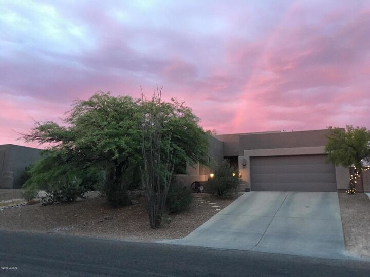 6240 N Camino De Corozal  Tucson AZ 85704 photo