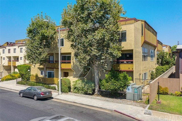 Property Photo:  1024 S Marengo Avenue 7  CA 91803 