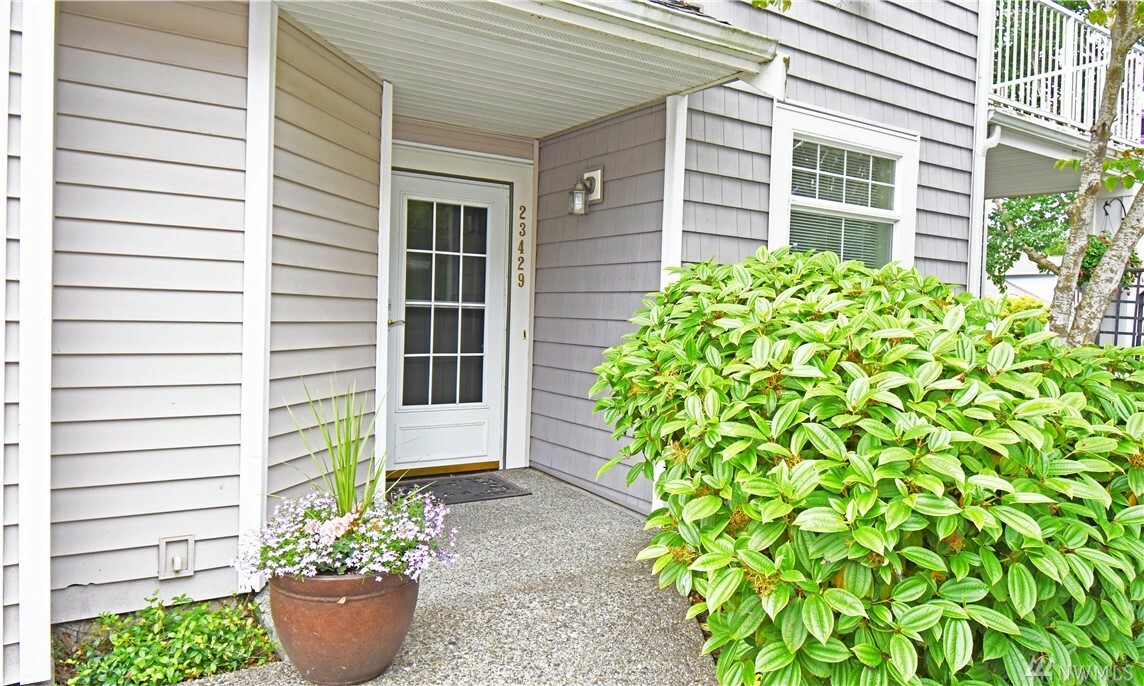 Property Photo:  23429 54th Ave S 24-6  WA 98032 