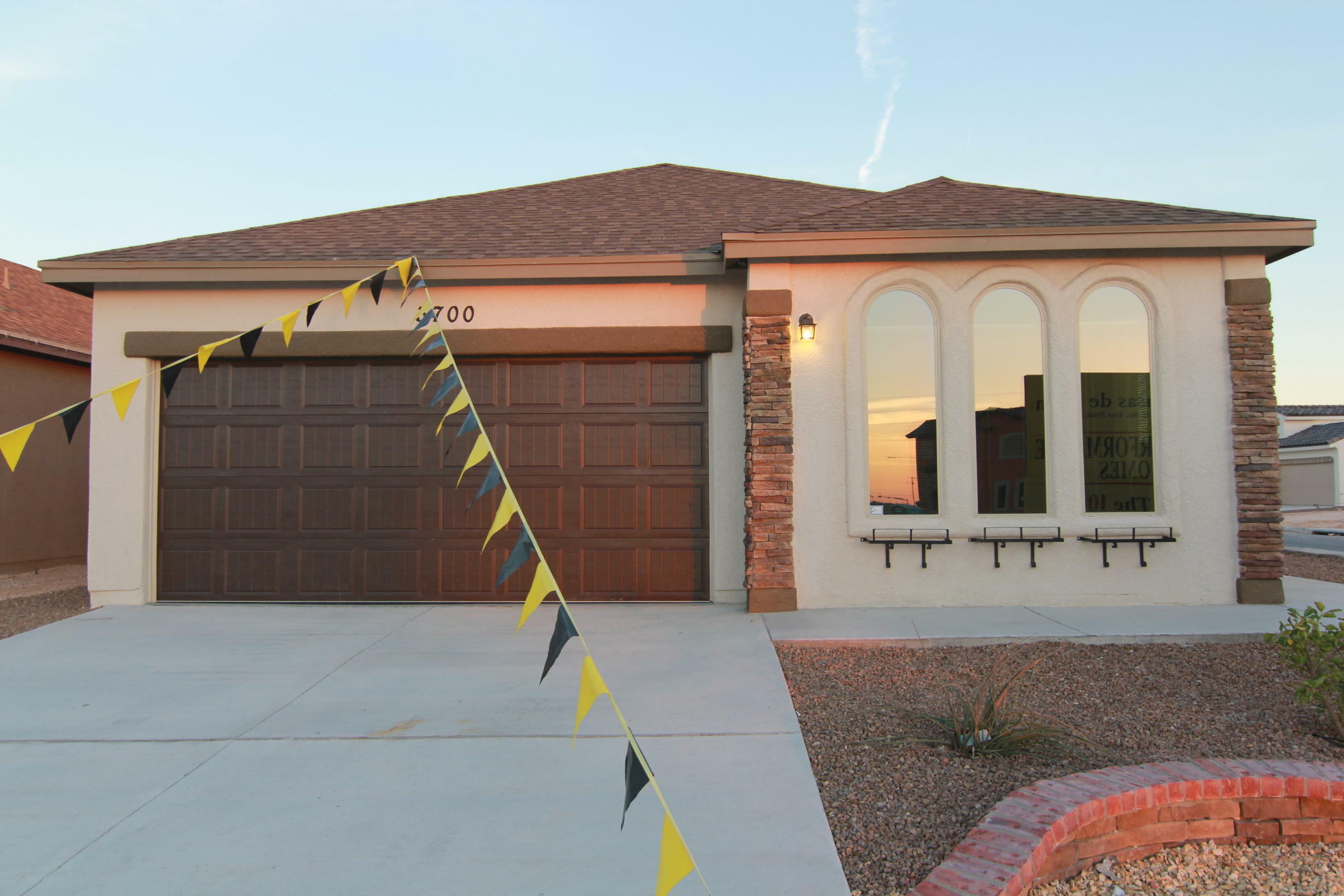 Property Photo:  894 Cottage Place  TX 79928 