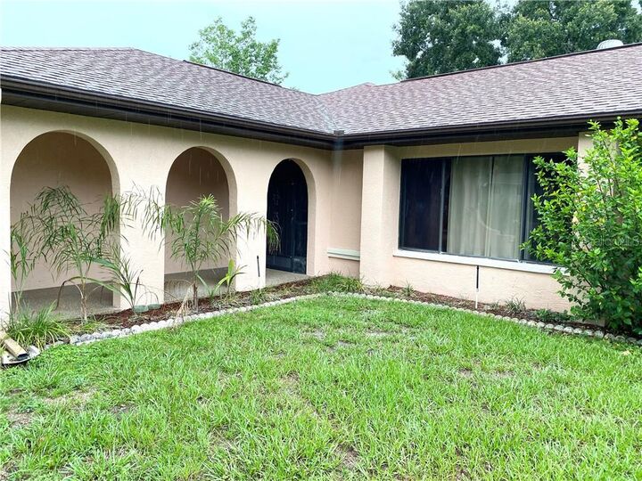 Property Photo: 2335 Waterfall Drive FL 34608
