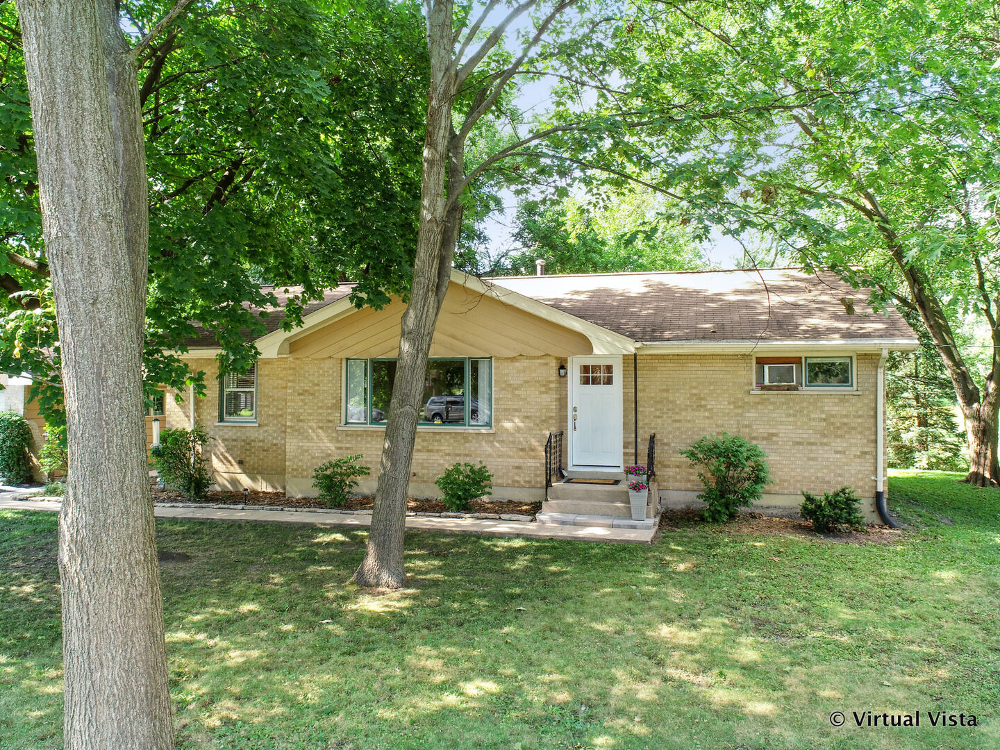 Property Photo:  320 61st Street  IL 60515 