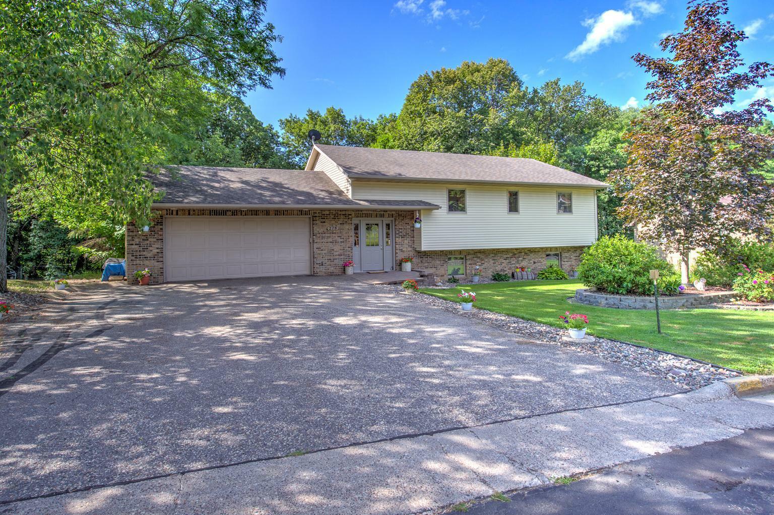 Property Photo: 275 Sunset Lane WI 54011