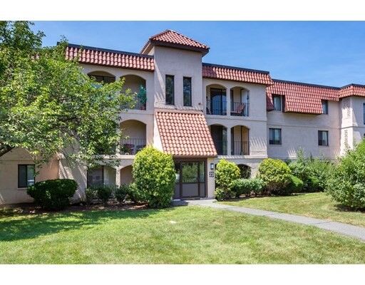 Property Photo: 685 Oak 23-10 MA 02301
