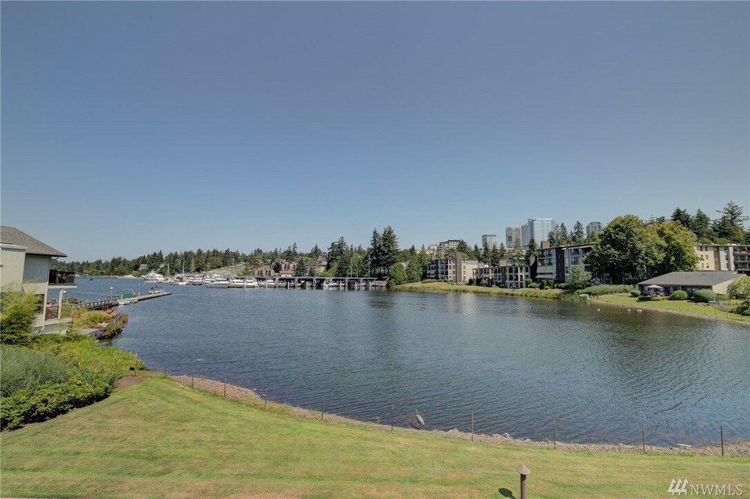 Property Photo:  409 101st Ave SE  WA 98004 