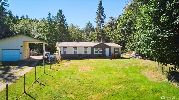 13901 NW Adrian Lane  Seabeck WA 98380 photo