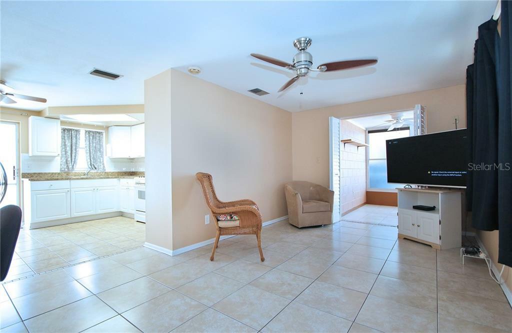 Property Photo: 12400 Park Blvd 221 FL 33772